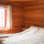 With Wooden Interior By Tinnsjoen Hébergement de vacances